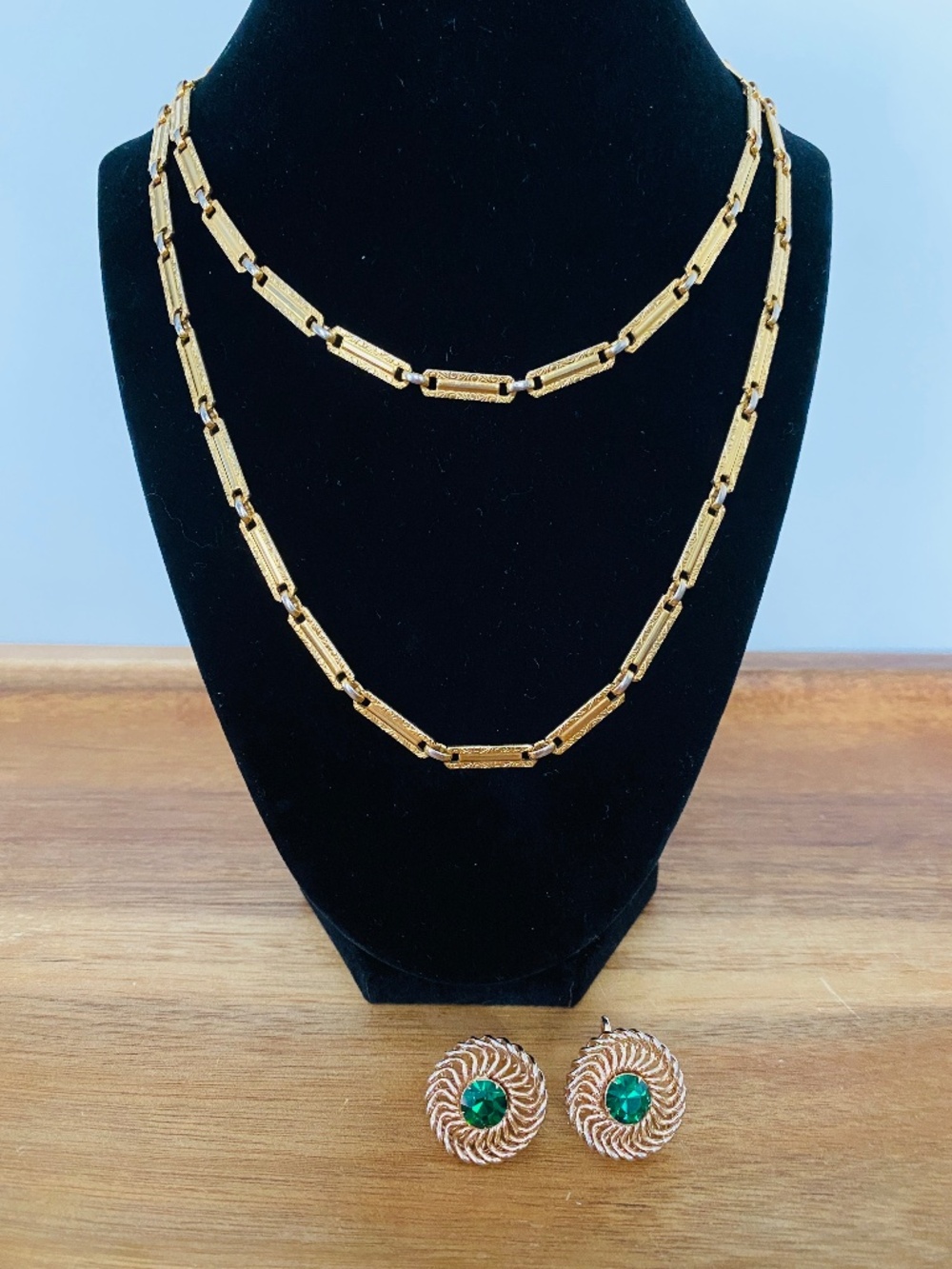 Long Vintage Gold Tone Chain Necklace & Green Rhinestone Screw Back Earrings Lot